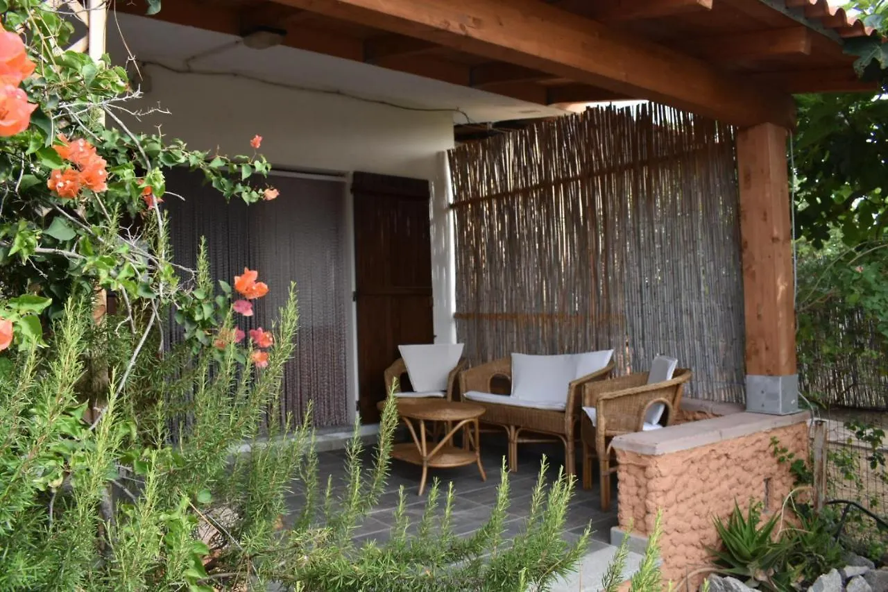 Casa Flora E Casa Aurora Villa Tertenìa Feriehus